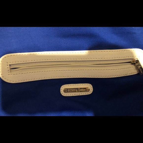Guess by Marciano Purse - Picture 2 of 3